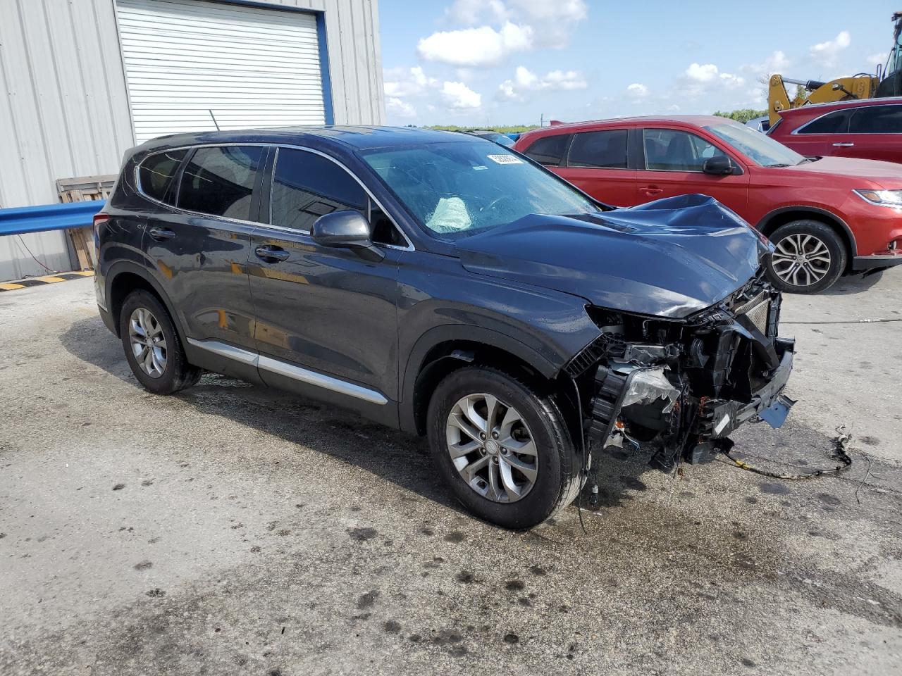 2020 Hyundai Santa Fe Se vin: 5NMS23AD7LH300645