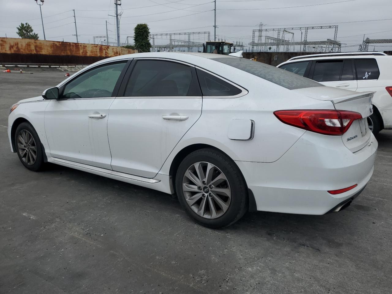 2016 Hyundai Sonata Sport vin: 5NPE34AF9GH334483