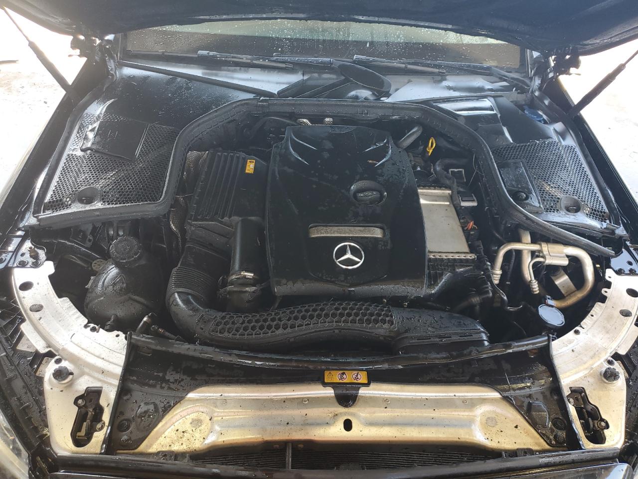 WDDWF4KB5JR395326 2018 Mercedes-Benz C 300 4Matic