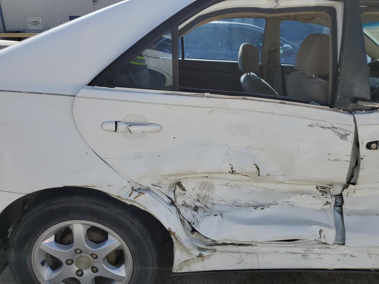 4T1BE32KX4U353883 2004 Toyota Camry Le