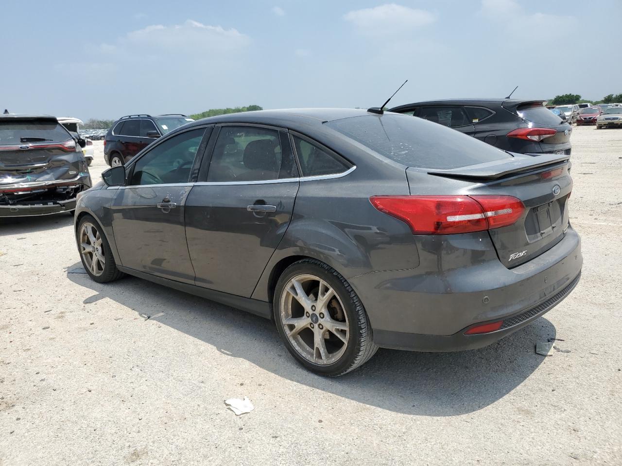 1FADP3J25GL404599 2016 Ford Focus Titanium