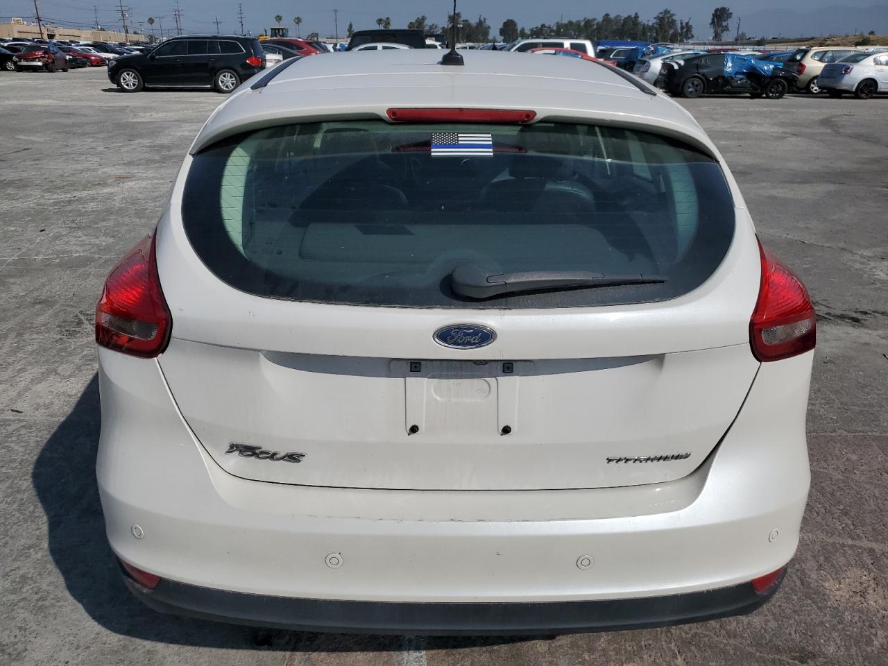 1FADP3N28GL405580 2016 Ford Focus Titanium