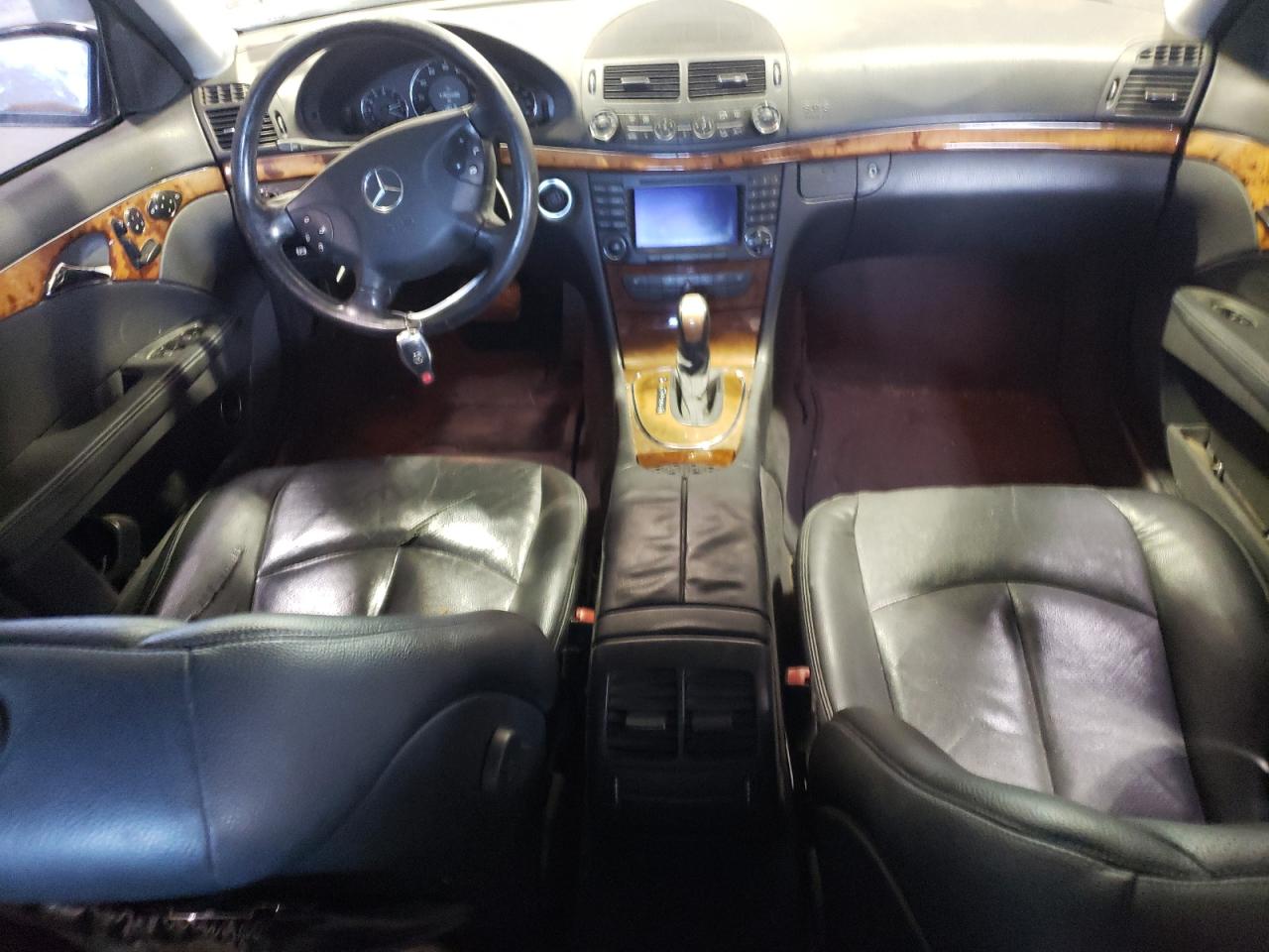 WDBUF65J15A596563 2005 Mercedes-Benz E 320