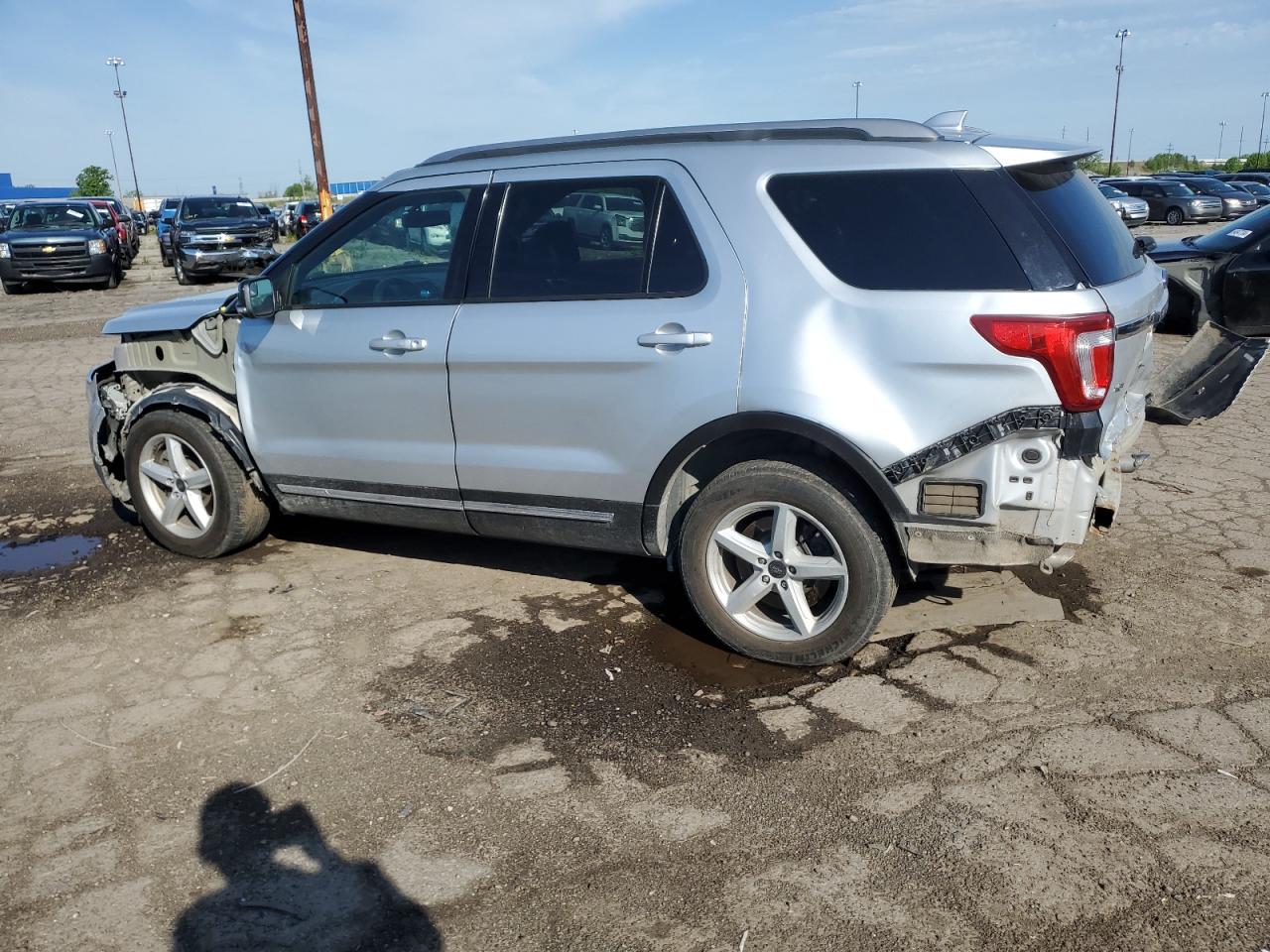 1FM5K8D84HGA57458 2017 Ford Explorer Xlt