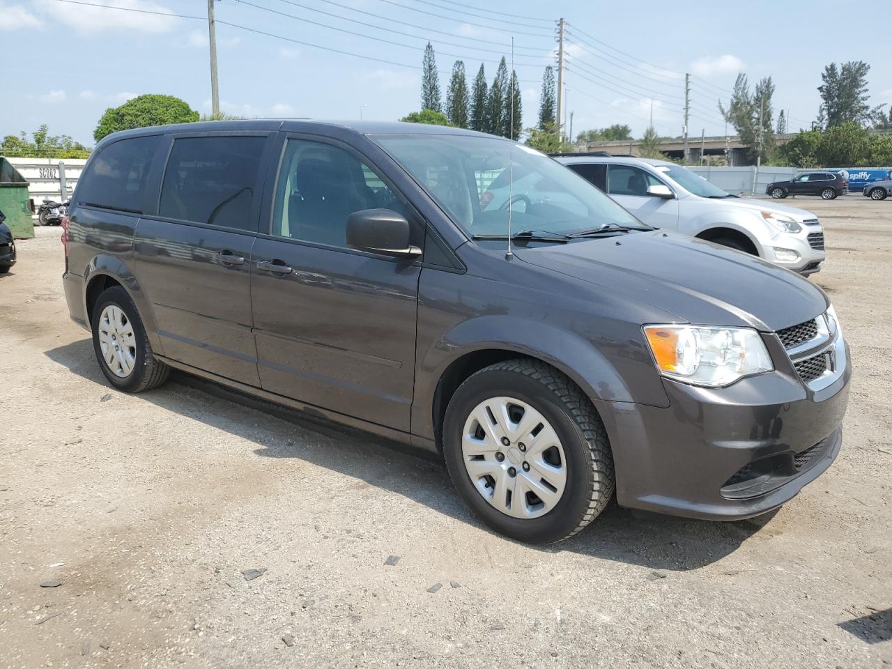 2C4RDGBG8HR605934 2017 Dodge Grand Caravan Se