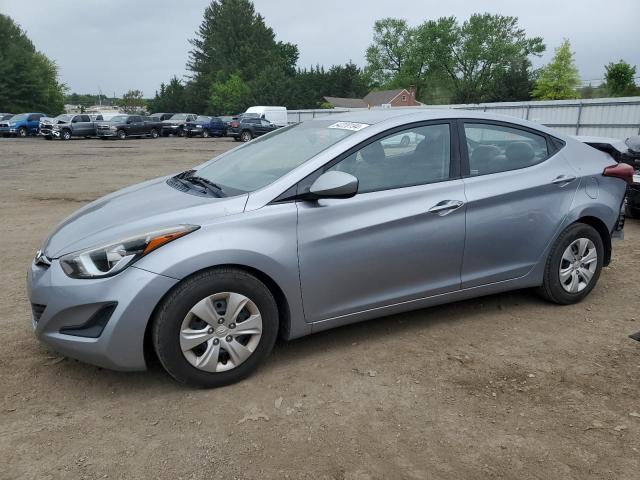 Lot #2526265794 2016 HYUNDAI ELANTRA SE salvage car