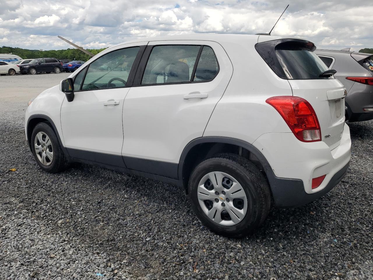 3GNCJKSB3KL161735 2019 Chevrolet Trax Ls