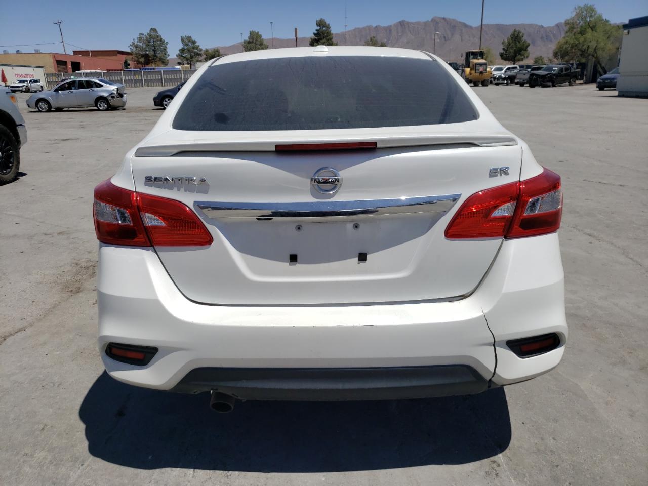 VIN: 3N1AB7AP4JY275934 2018 NISSAN SENTRA