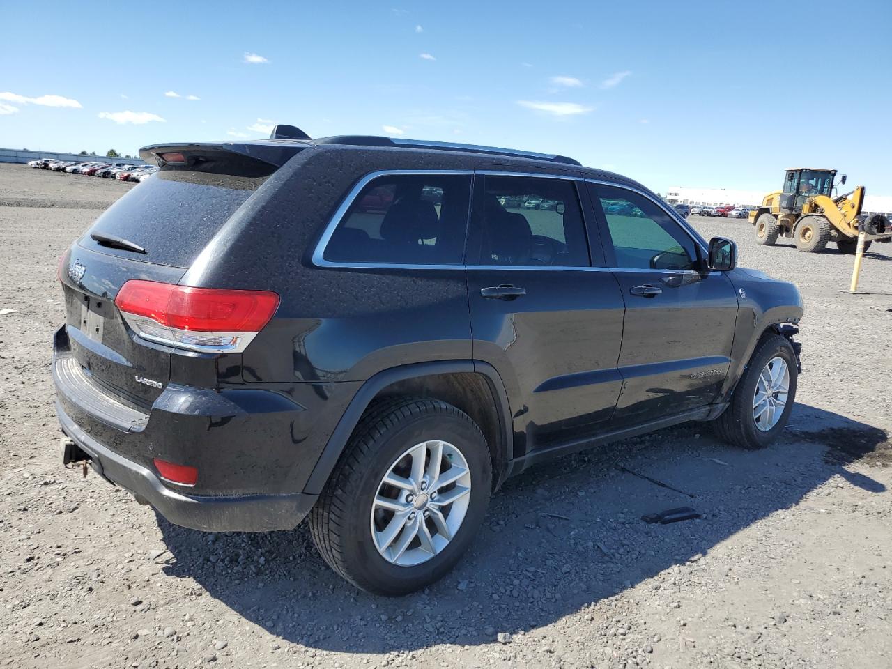 1C4RJFAG3HC651443 2017 Jeep Grand Cherokee Laredo