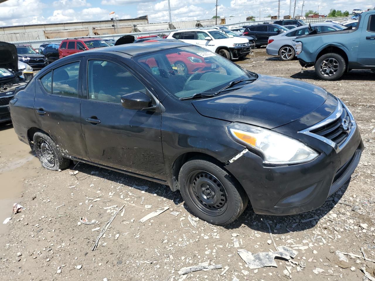 Lot #2921498777 2018 NISSAN VERSA S