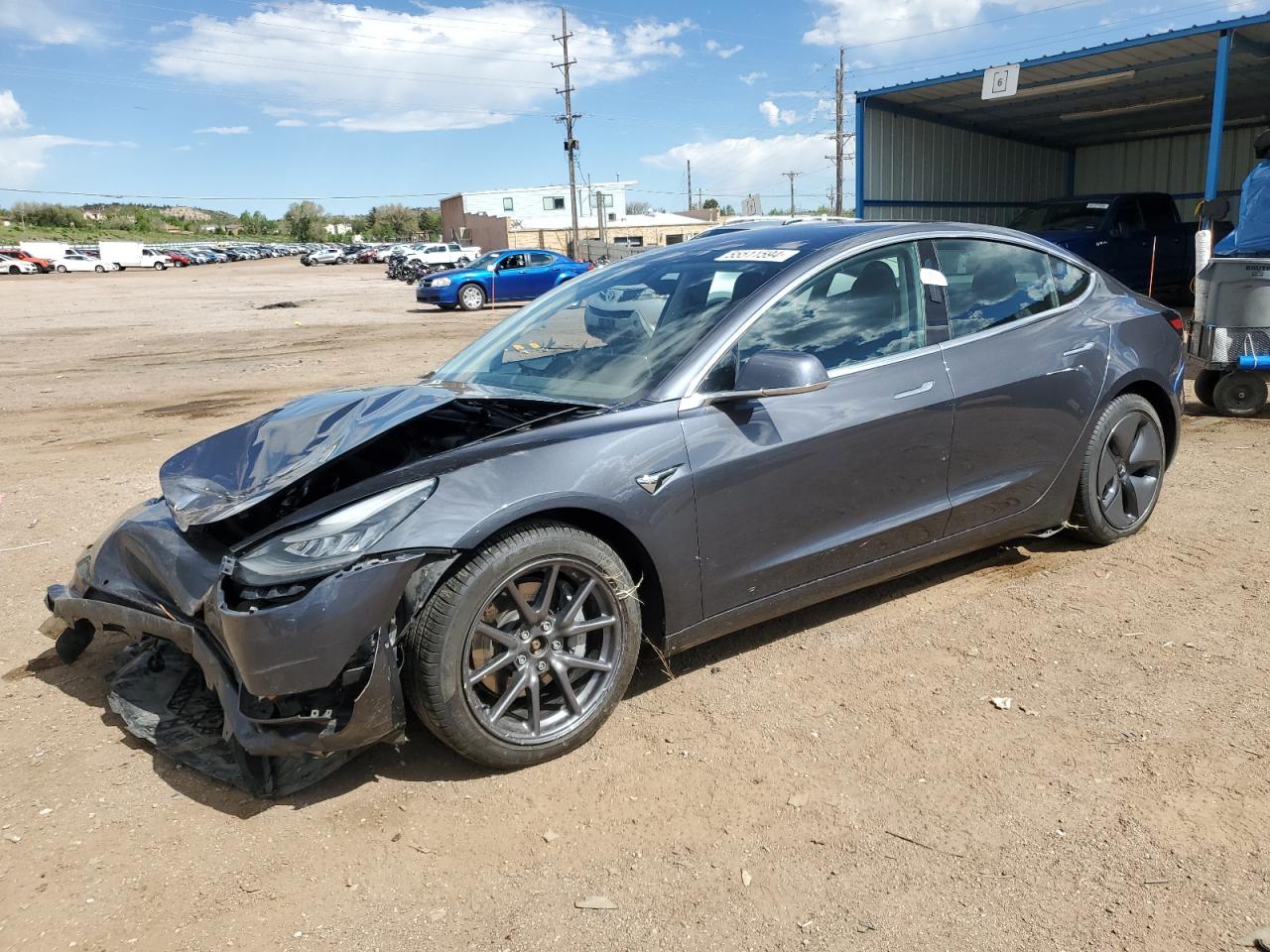 2018 Tesla Model 3 vin: 5YJ3E1EB5JF114450