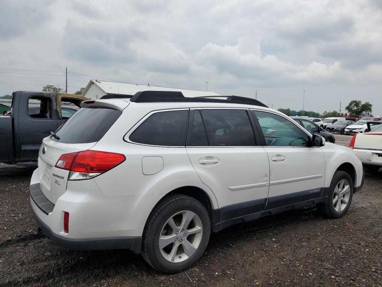 4S4BRCGC0D3204037 2013 Subaru Outback 2.5I Premium