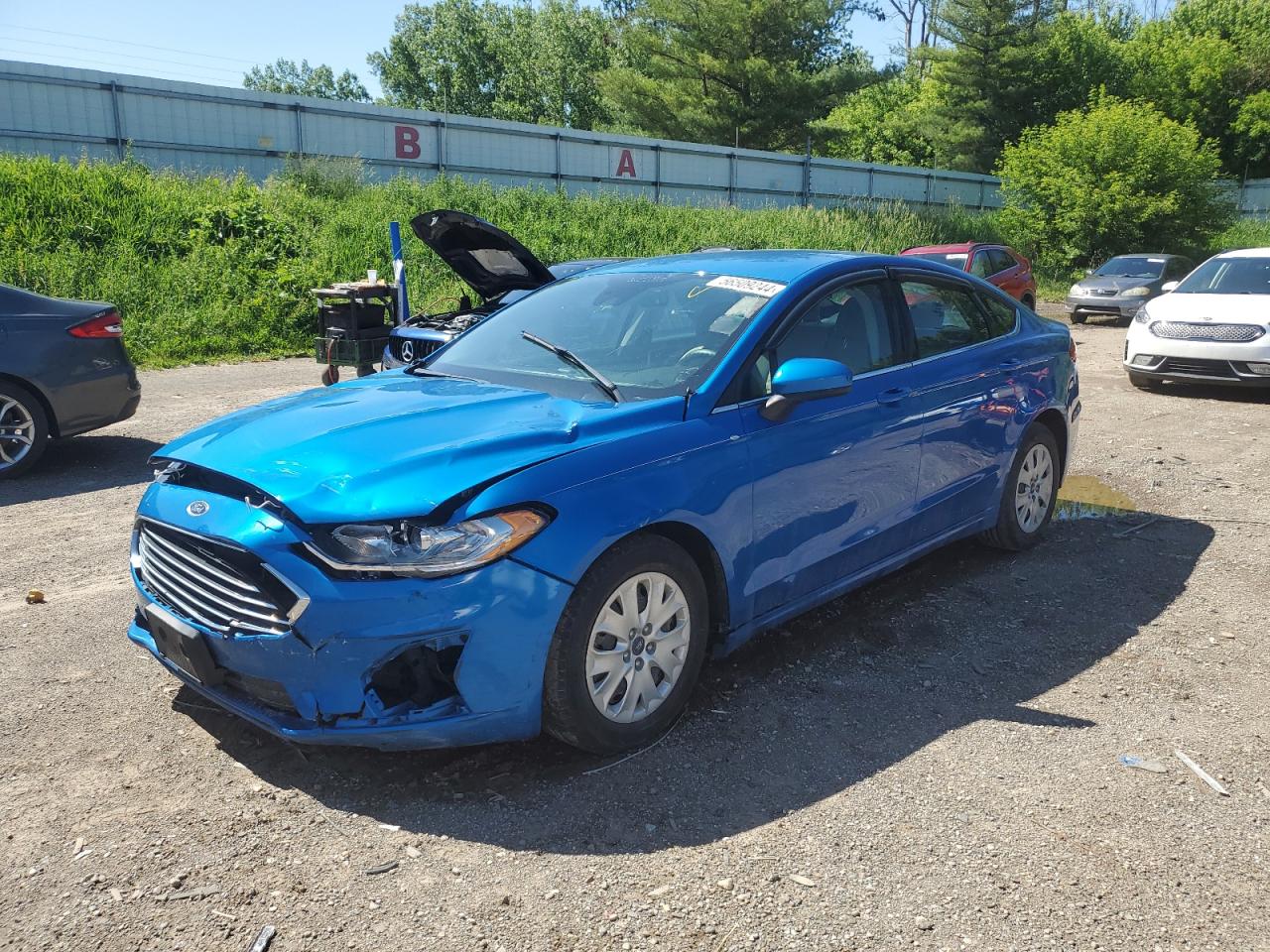 2019 Ford Fusion S vin: 3FA6P0G76KR281268