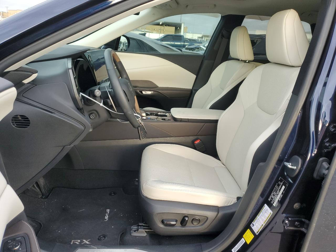 2T2BAMBA2PC016456 2023 Lexus Rx 350 Base