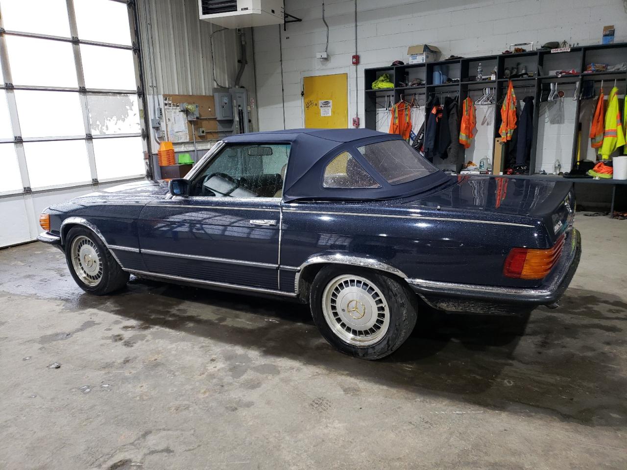 WDB1070461A005414 1984 Mercedes-Benz 500Sl