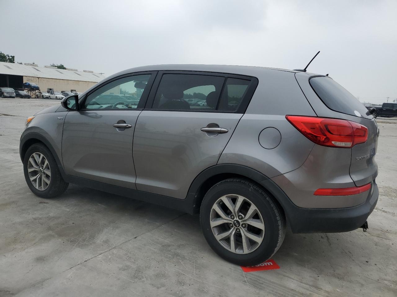 KNDPBCAC0G7877009 2016 Kia Sportage Lx