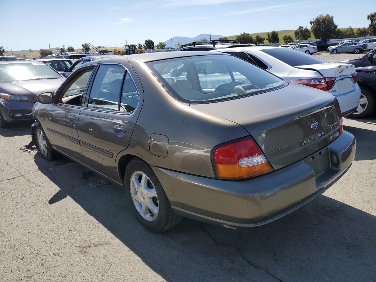 1N4DL01D4XC153389 1999 Nissan Altima Xe