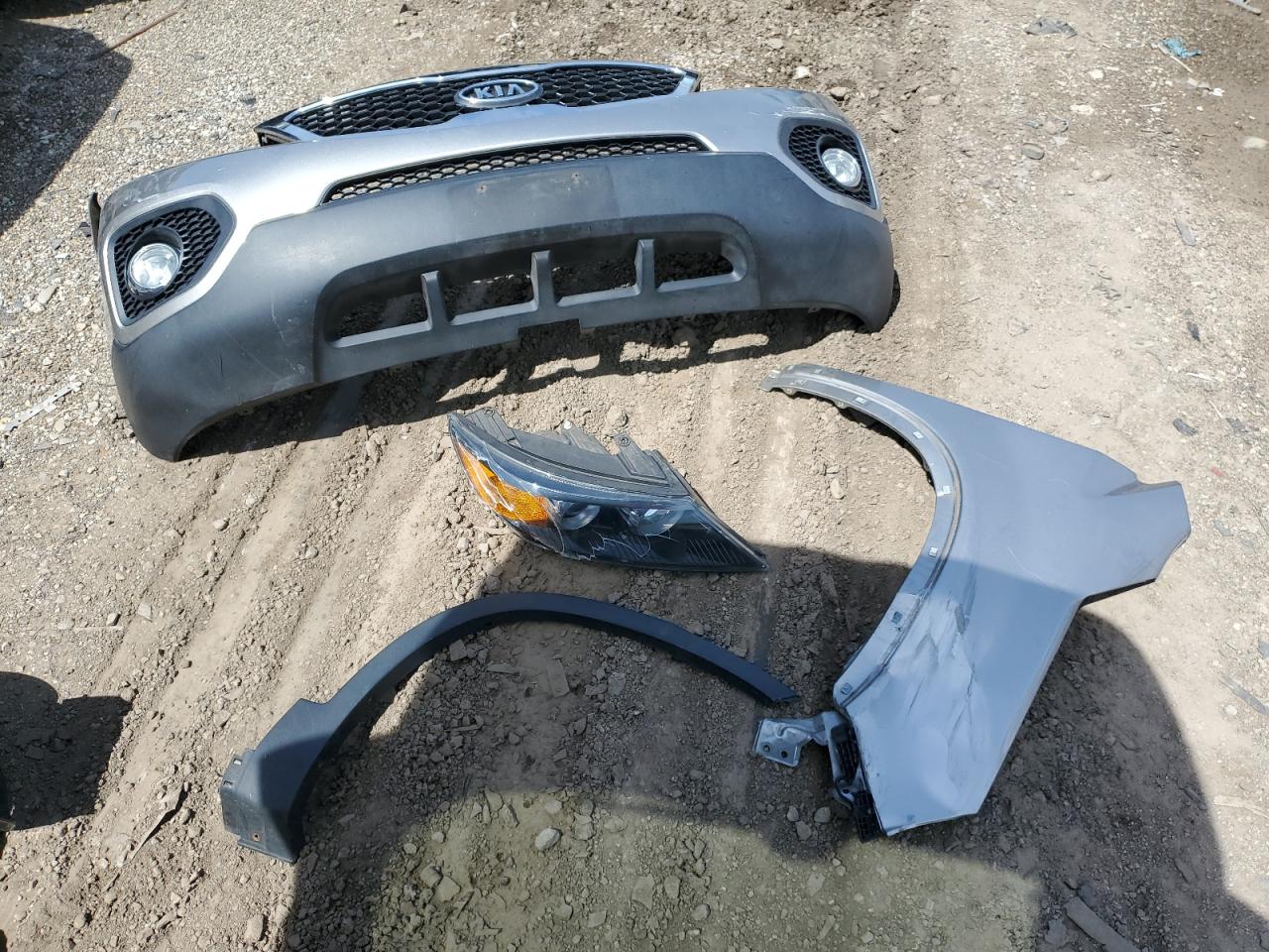 5XYKT3A61CG283334 2012 Kia Sorento Base