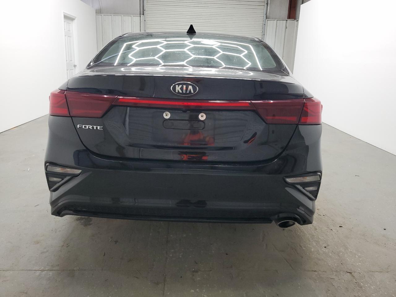 3KPF24ADXME339505 2021 Kia Forte Fe