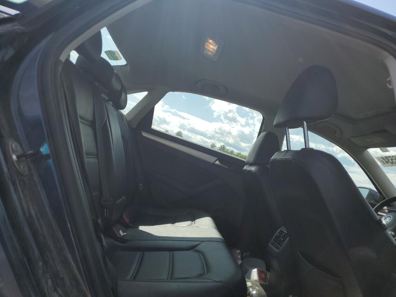 1VWBP7A30DC128715 2013 Volkswagen Passat Se