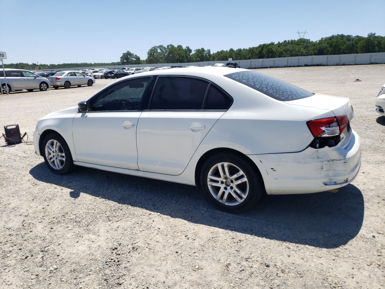 2015 Volkswagen Jetta Base vin: 3VW1K7AJ5FM251260