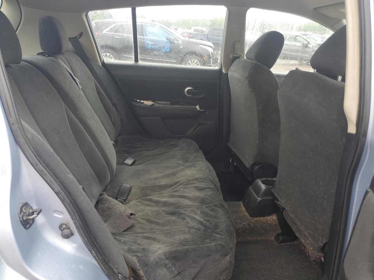 3N1BC1CP4BL418729 2011 Nissan Versa S