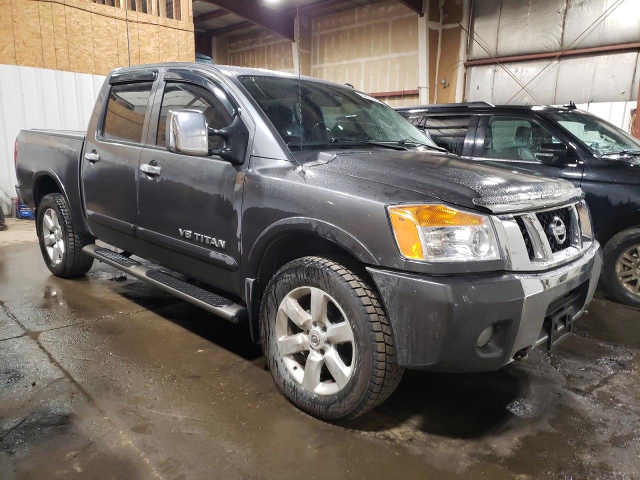 1N6AA0EC3BN307024 2011 Nissan Titan S