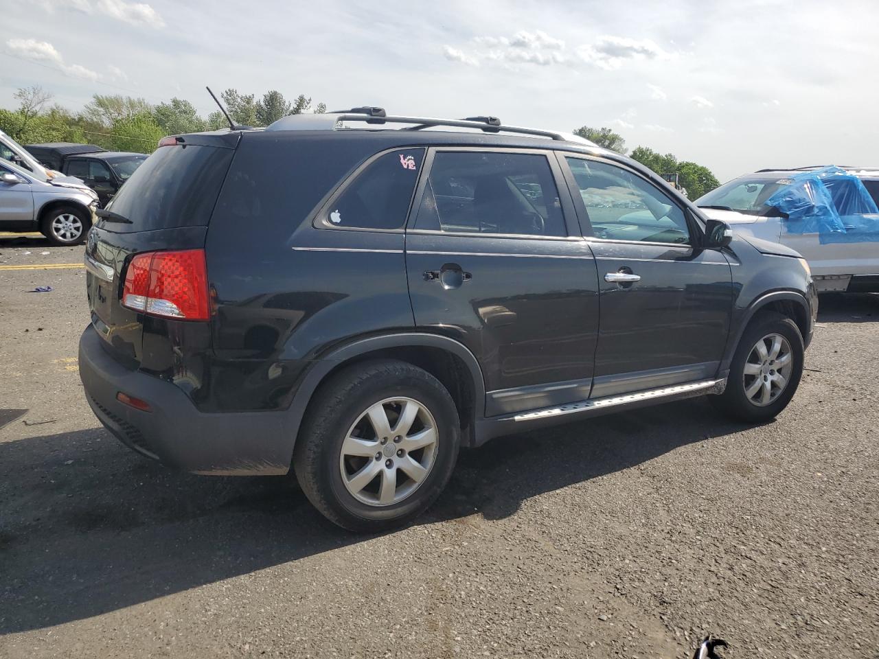 5XYKT4A6XCG228466 2012 Kia Sorento Base