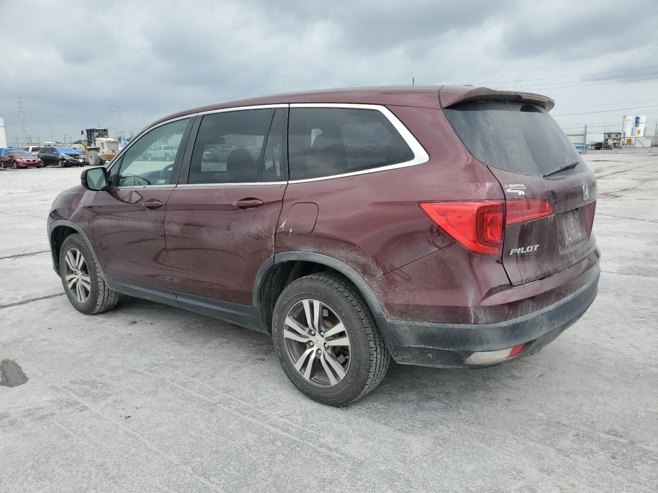 2018 Honda Pilot Ex vin: 5FNYF5H30JB001102