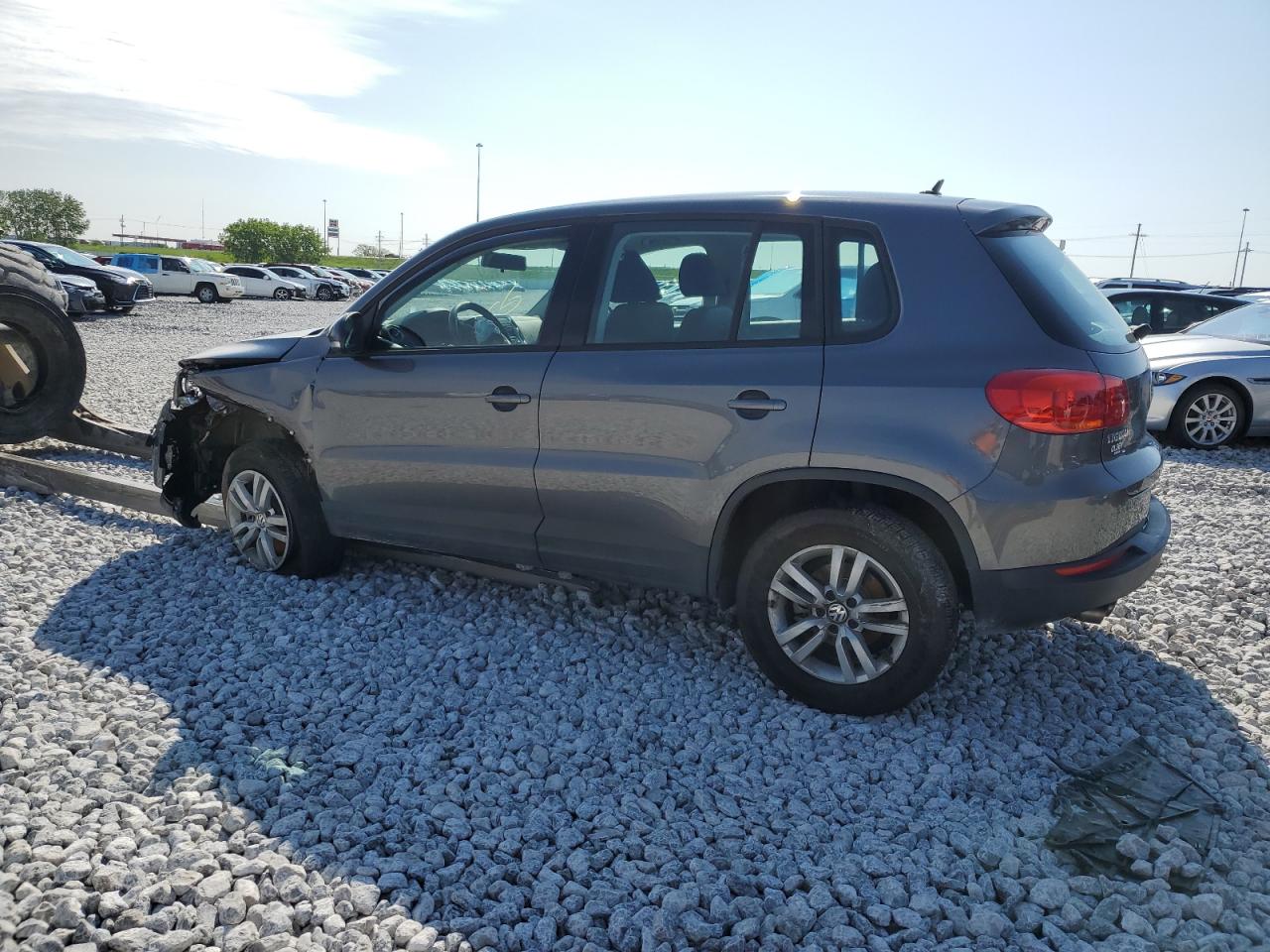 WVGBV3AX1DW595186 2013 Volkswagen Tiguan S