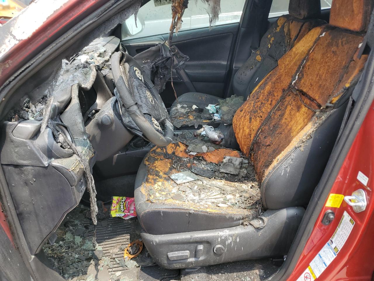 2T3JFREV4HW568366 2017 Toyota Rav4 Se