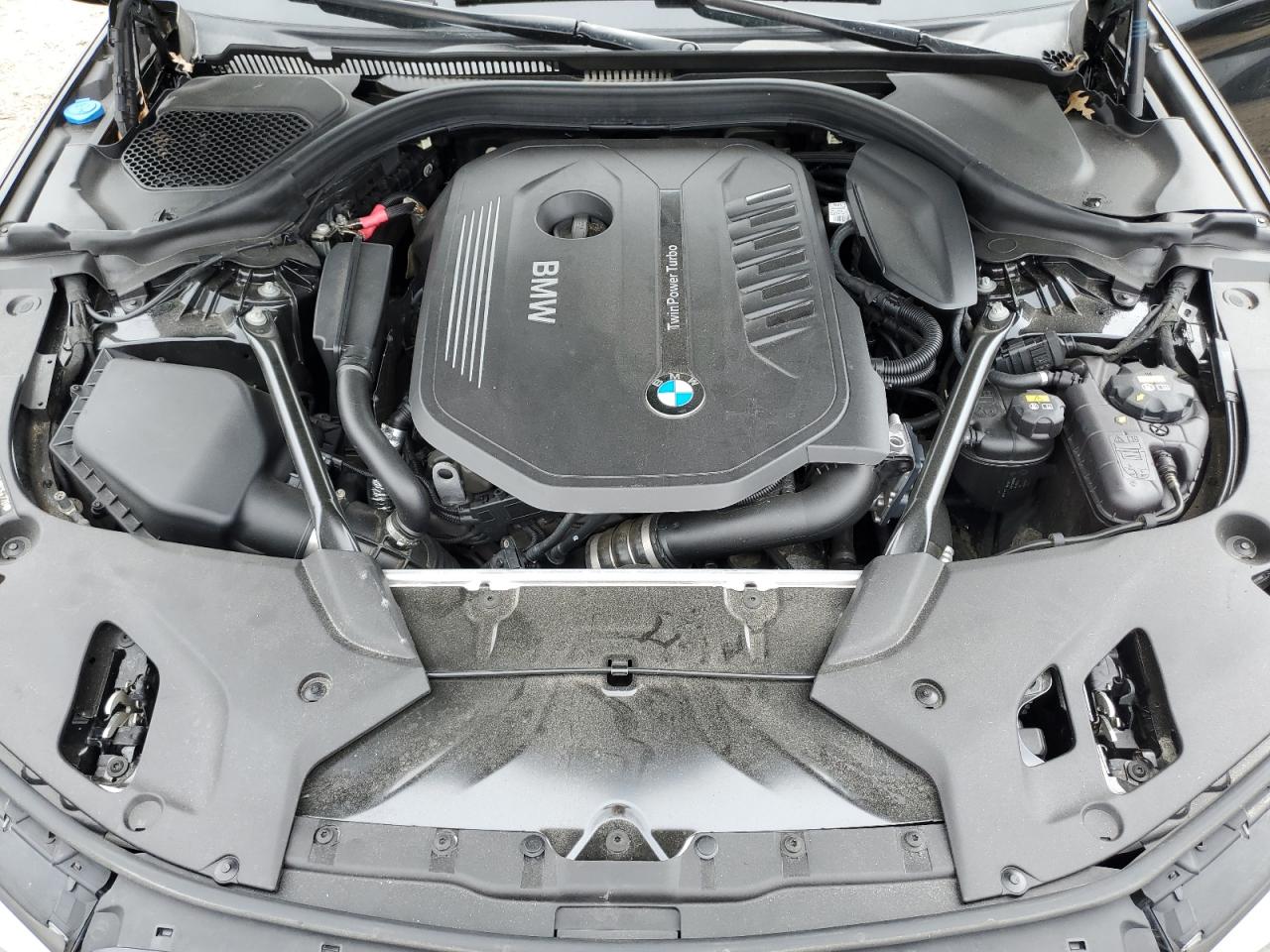 WBAJE7C57JWC54776 2018 BMW 540 Xi