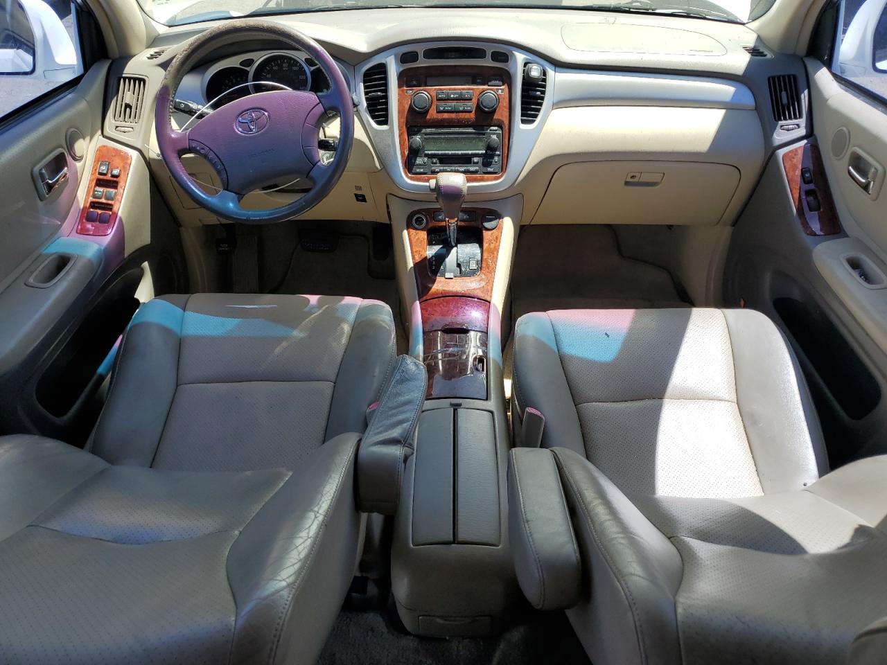 JTEDP21A150047556 2005 Toyota Highlander Limited