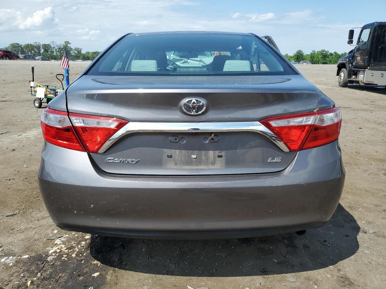 4T4BF1FK7GR572158 2016 Toyota Camry Le