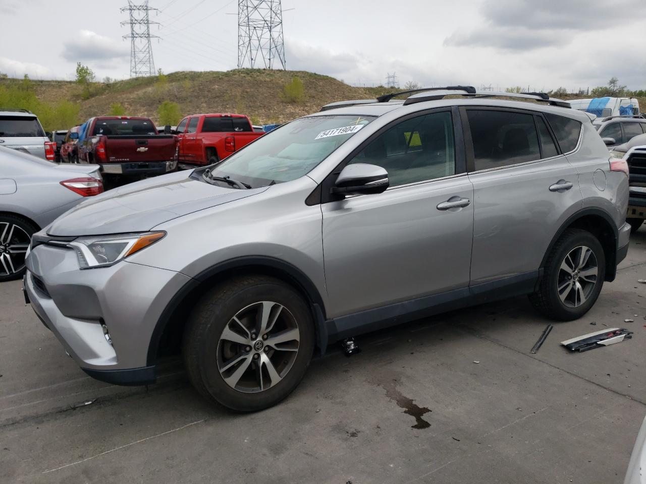 2T3RFREV3HW594346 2017 Toyota Rav4 Xle