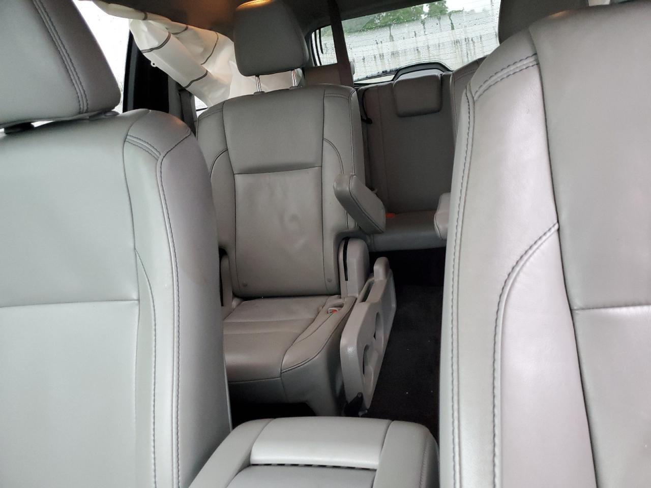 5TDKKRFH6GS507271 2016 Toyota Highlander Xle