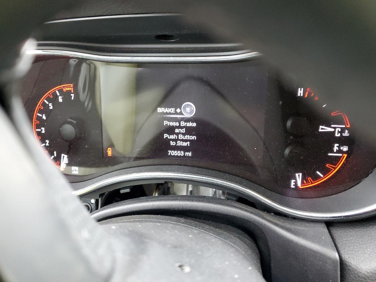 1C4RDJAG8JC307106 2018 Dodge Durango Sxt