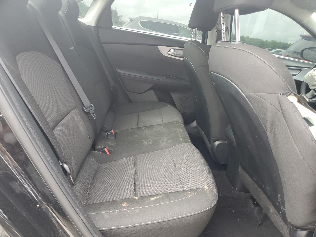 3KPF24ADXRE704028 2024 Kia Forte Lx