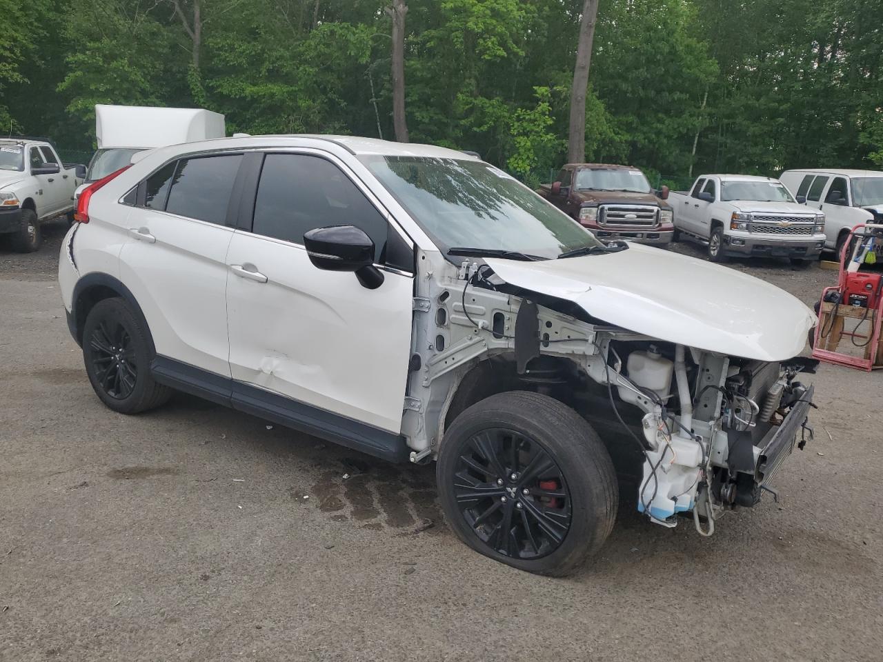 2019 Mitsubishi Eclipse Cross Le vin: JA4AT4AA6KZ018859