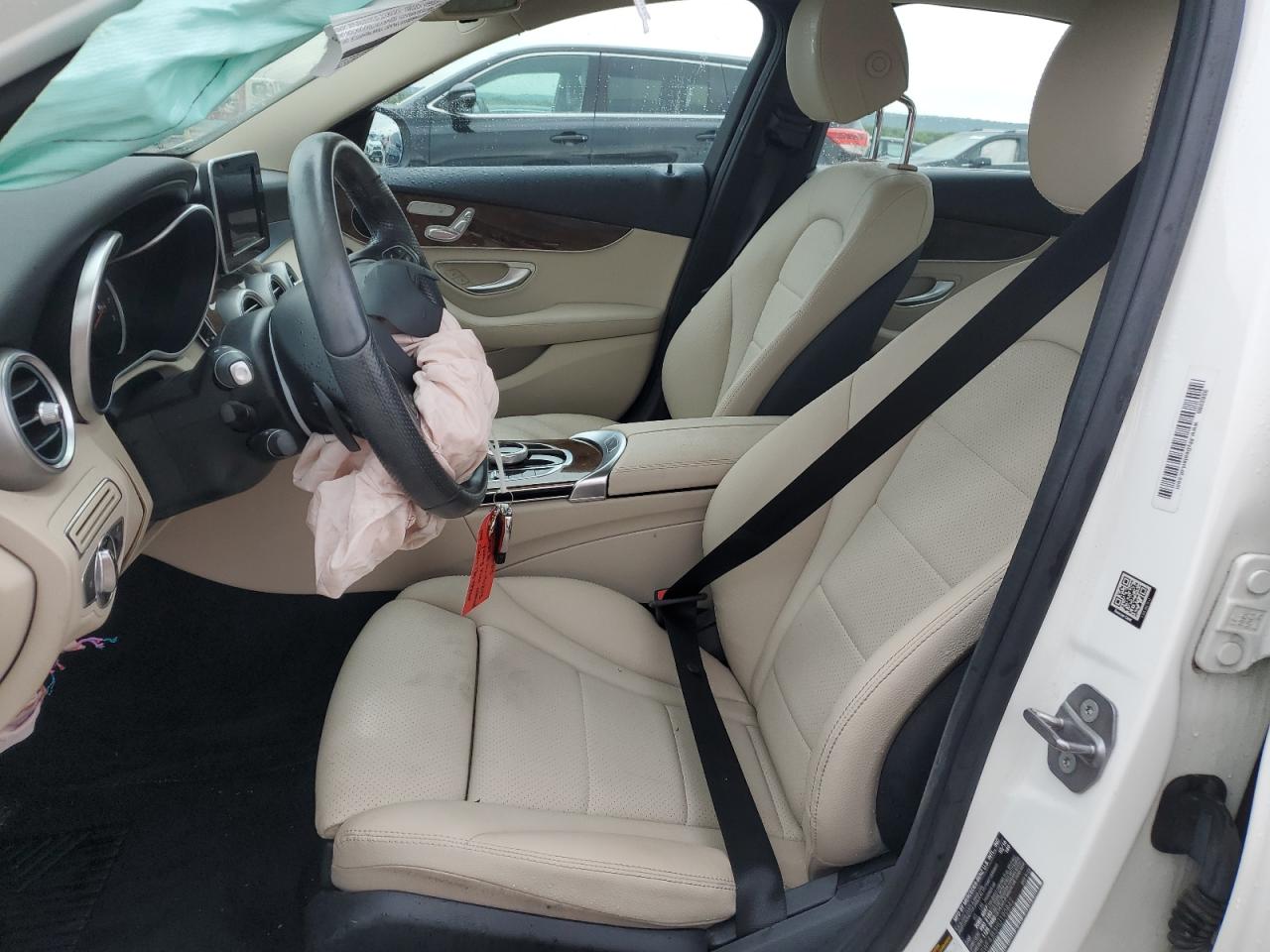 55SWF4JB3HU190842 2017 Mercedes-Benz C 300