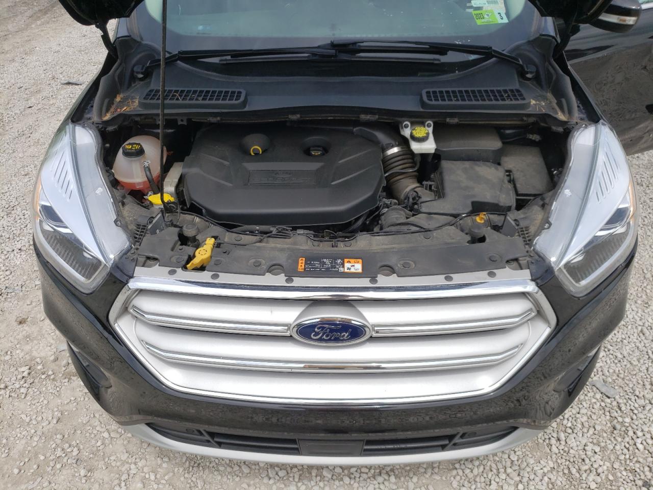 2019 Ford Escape Titanium vin: 1FMCU9J90KUC23505