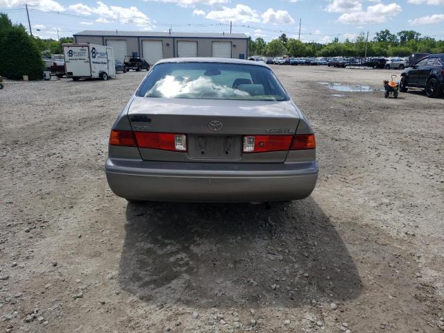 2000 Toyota Camry Ce VIN: 4T1BG22K8YU689283 Lot: 56232304