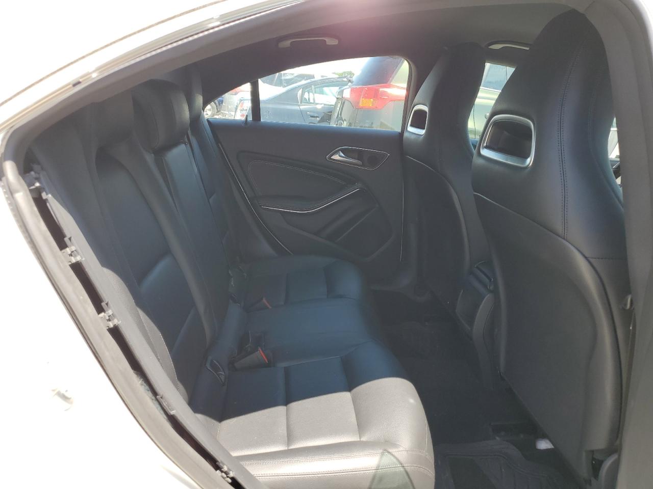 WDDSJ4EB8EN105022 2014 Mercedes-Benz Cla 250