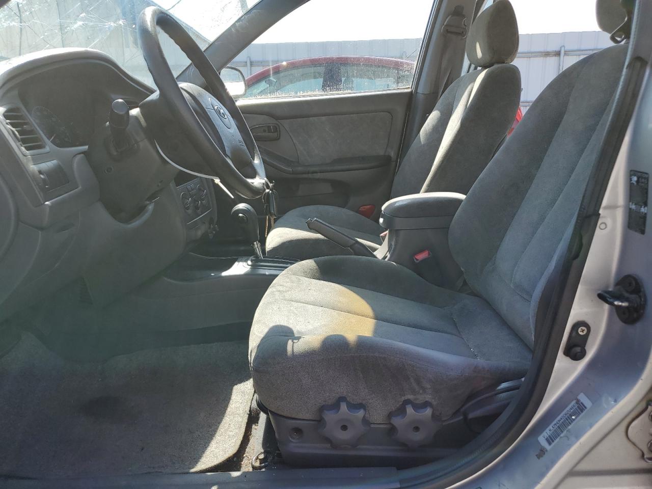 KMHDN45D62U466979 2002 Hyundai Elantra Gls