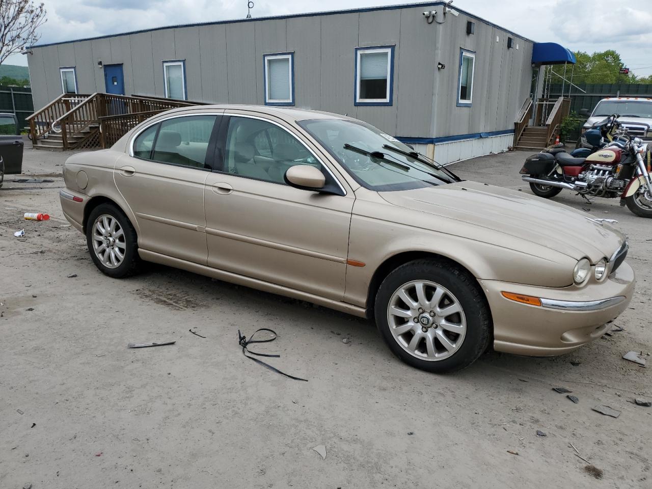 SAJEA51DX3XD16989 2003 Jaguar X-Type 2.5