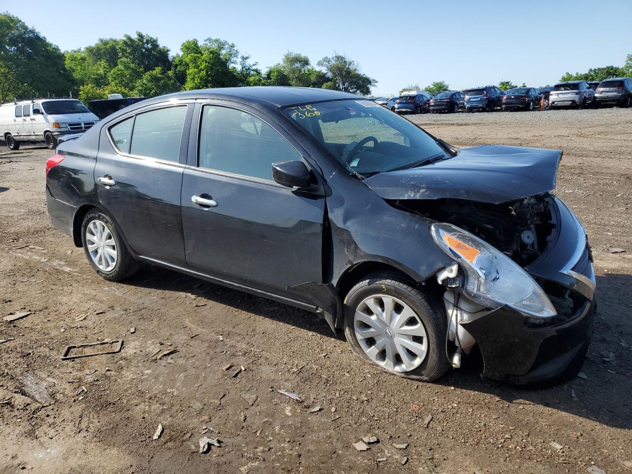 3N1CN7AP8JL820742 2018 Nissan Versa S