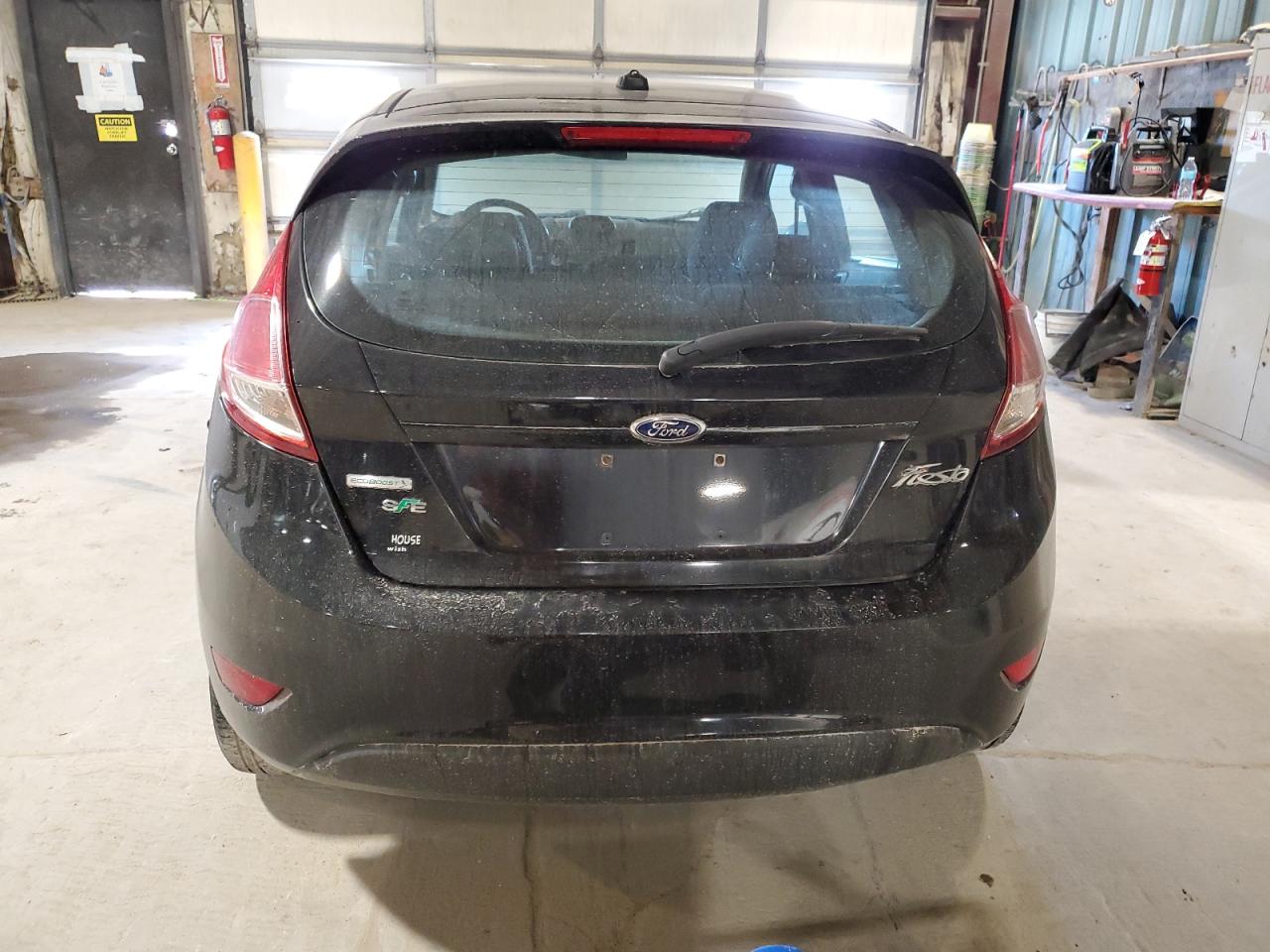 3FADP4EE9FM117886 2015 Ford Fiesta Se