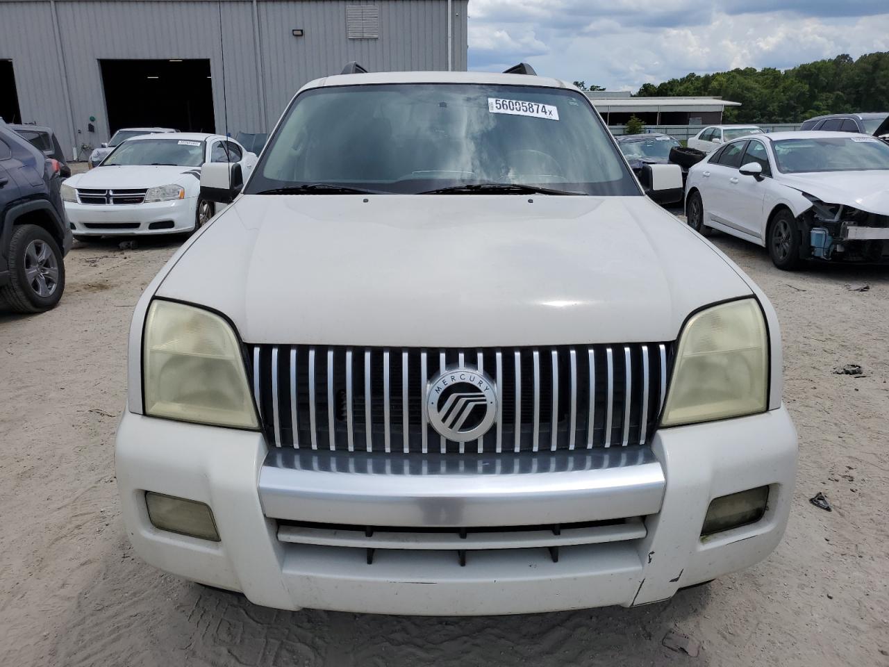 4M2EU37E98UJ11657 2008 Mercury Mountaineer Luxury