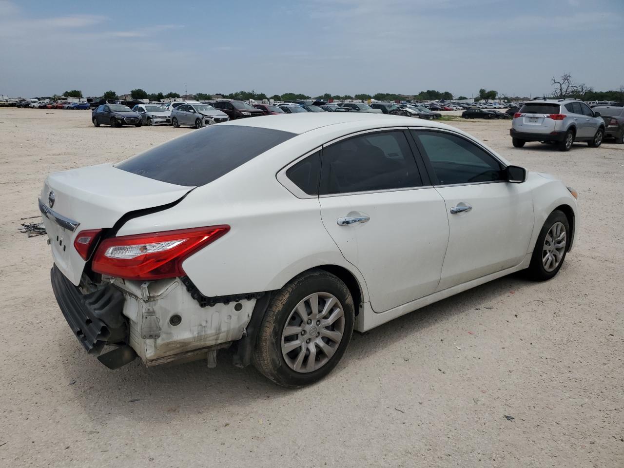 1N4AL3AP9GN363831 2016 Nissan Altima 2.5