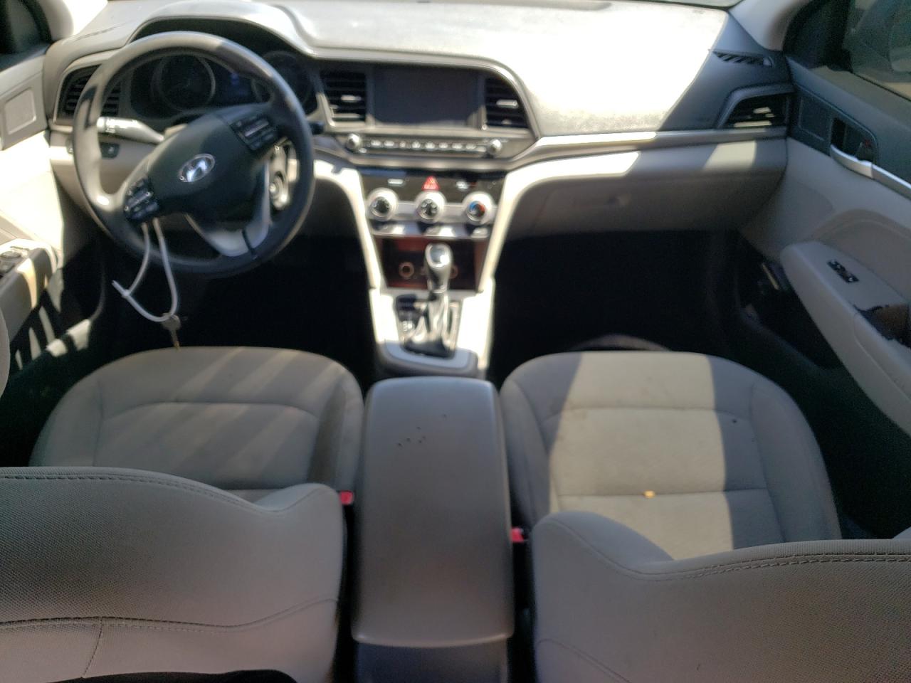 5NPD84LFXKH423627 2019 Hyundai Elantra Sel